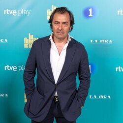 Fernando Pérez posa en la presentación de 'La familia de la tele'