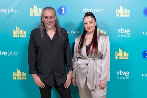 Camela posa en la presentación de 'La familia de la tele'