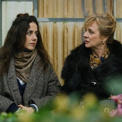 Emma Suárez y Cecilia Suárez en 'Paisaje atlántico' de 'El jardinero'