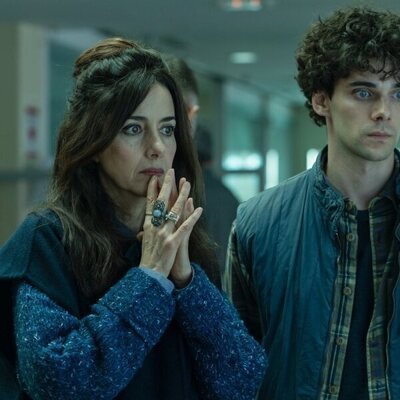 Álvaro Rico y Cecilia Suárez en 1x02 titulado 'Germinación de las semillas' de 'El jardinero'
