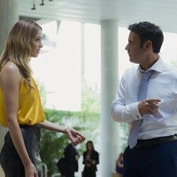 Miquel Fernández y Dafne Fernández en el 1x04 de 'Perdiendo el juicio'