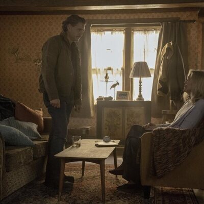 Pedro Pascal y Catherine O'Hara en Capítulo 1 titulado 'Future Days' de 'The Last of Us'
