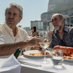 Tomás del Estal y Francesc Garrido en 1x03 'Episodio 3' de 'Clanes'