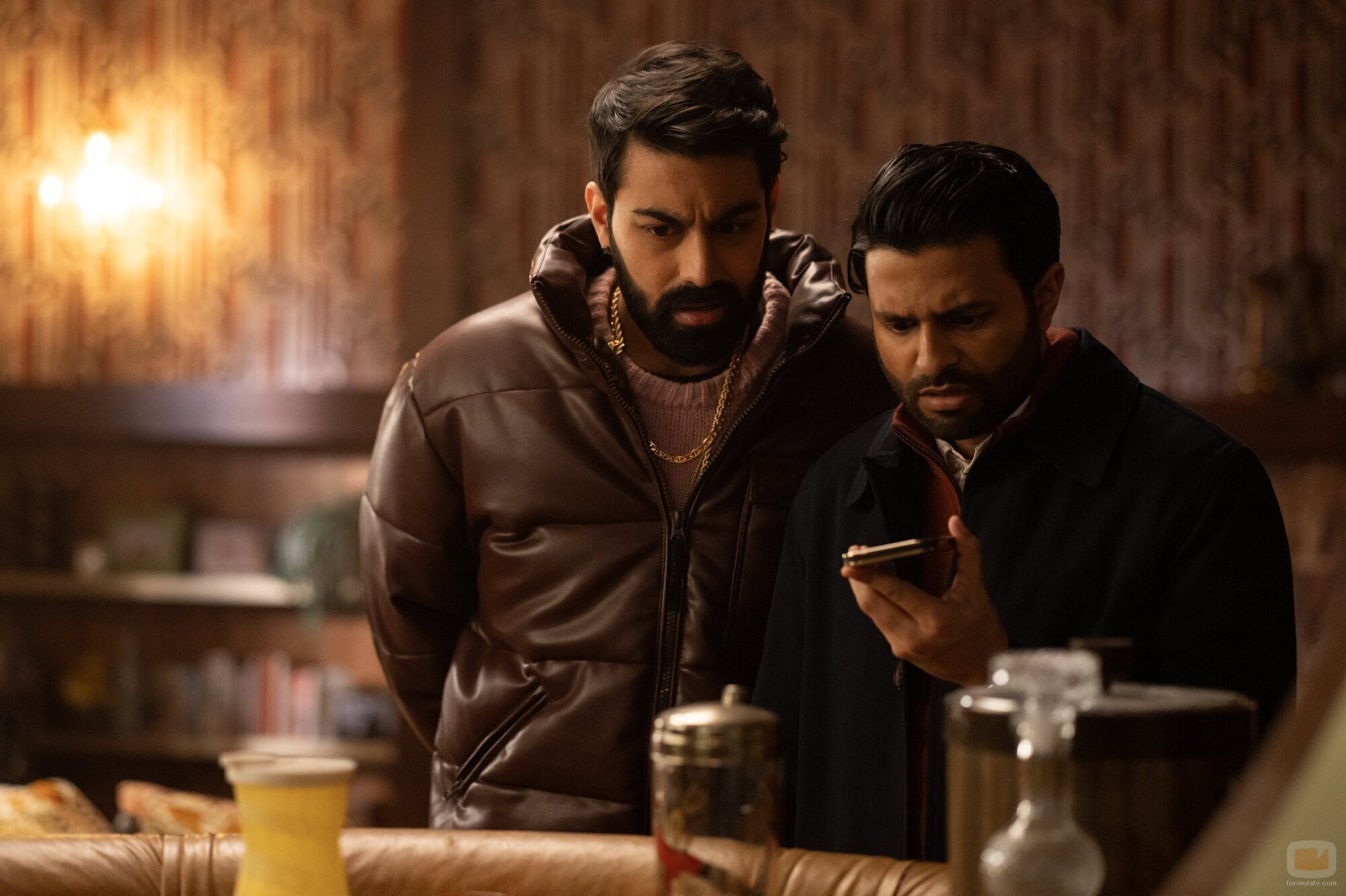 Asif Ali y Saagar Shaikh en 'Chicos mortales' de 'Deli Boys'