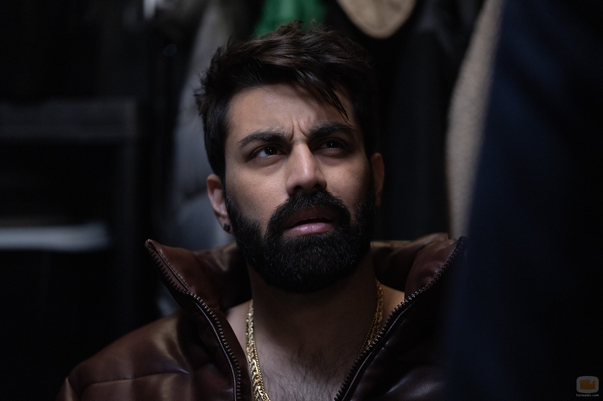 Saagar Shaikh en 1x03 titulado 'Delhi Boys' de 'Deli Boys'
