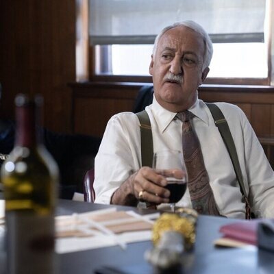 Brian George en el 1x04 de 'Deli Boys'
