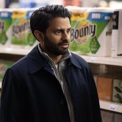 Asif Ali en 1x04 titulado 'Chicos delicados' de 'Deli Boys'