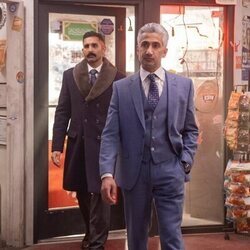 Tan France en el 1x06 de 'Deli Boys'