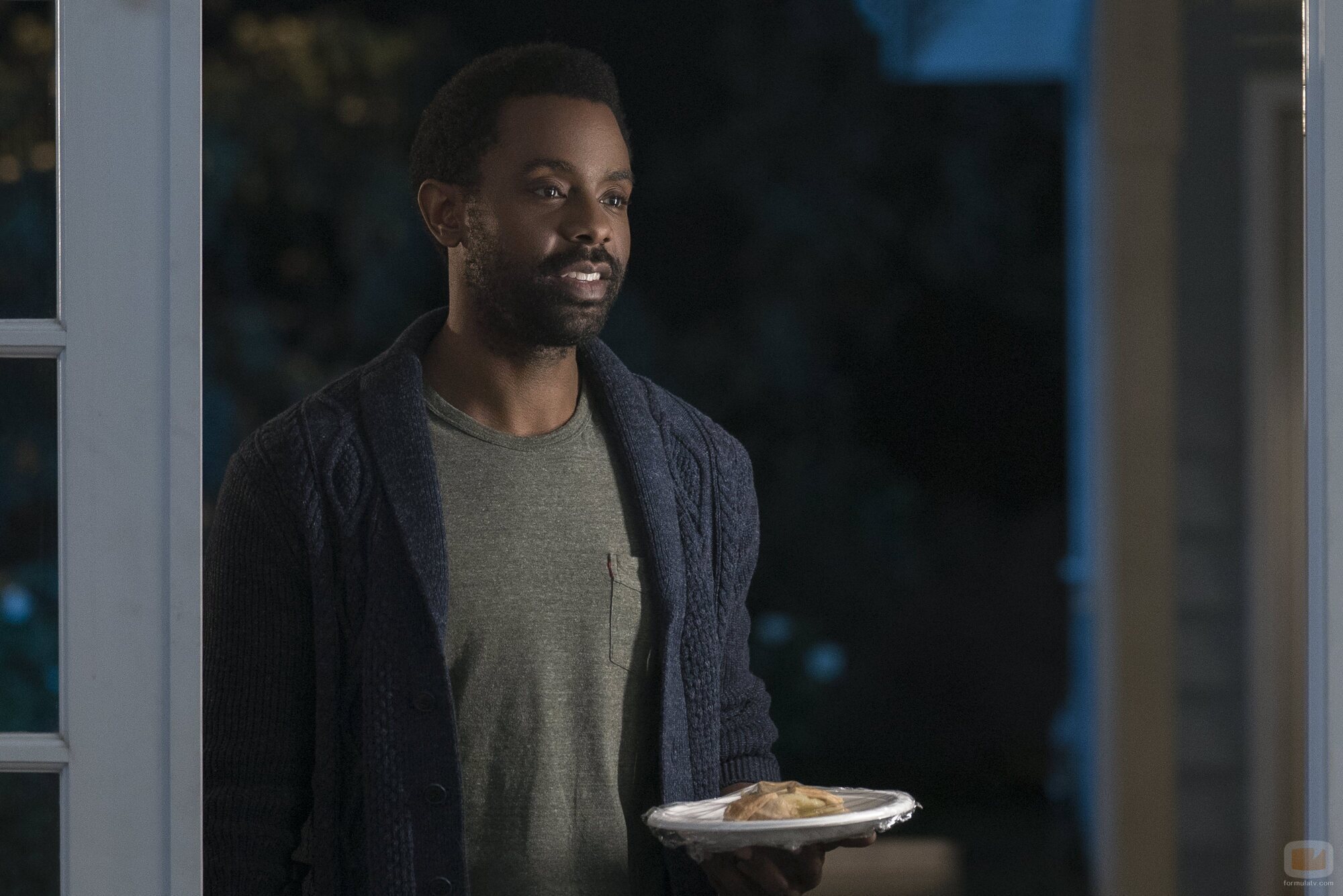 Brandon Scott en 'Puedo soportarlo' de 'Dead to Me'