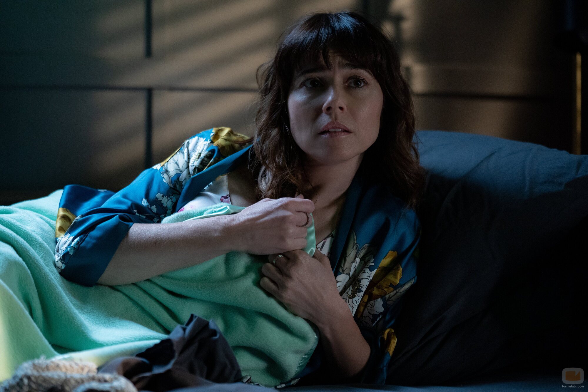 Linda Cardellini en 2x03 titulado 'No puedes vivir así' de 'Dead to Me'