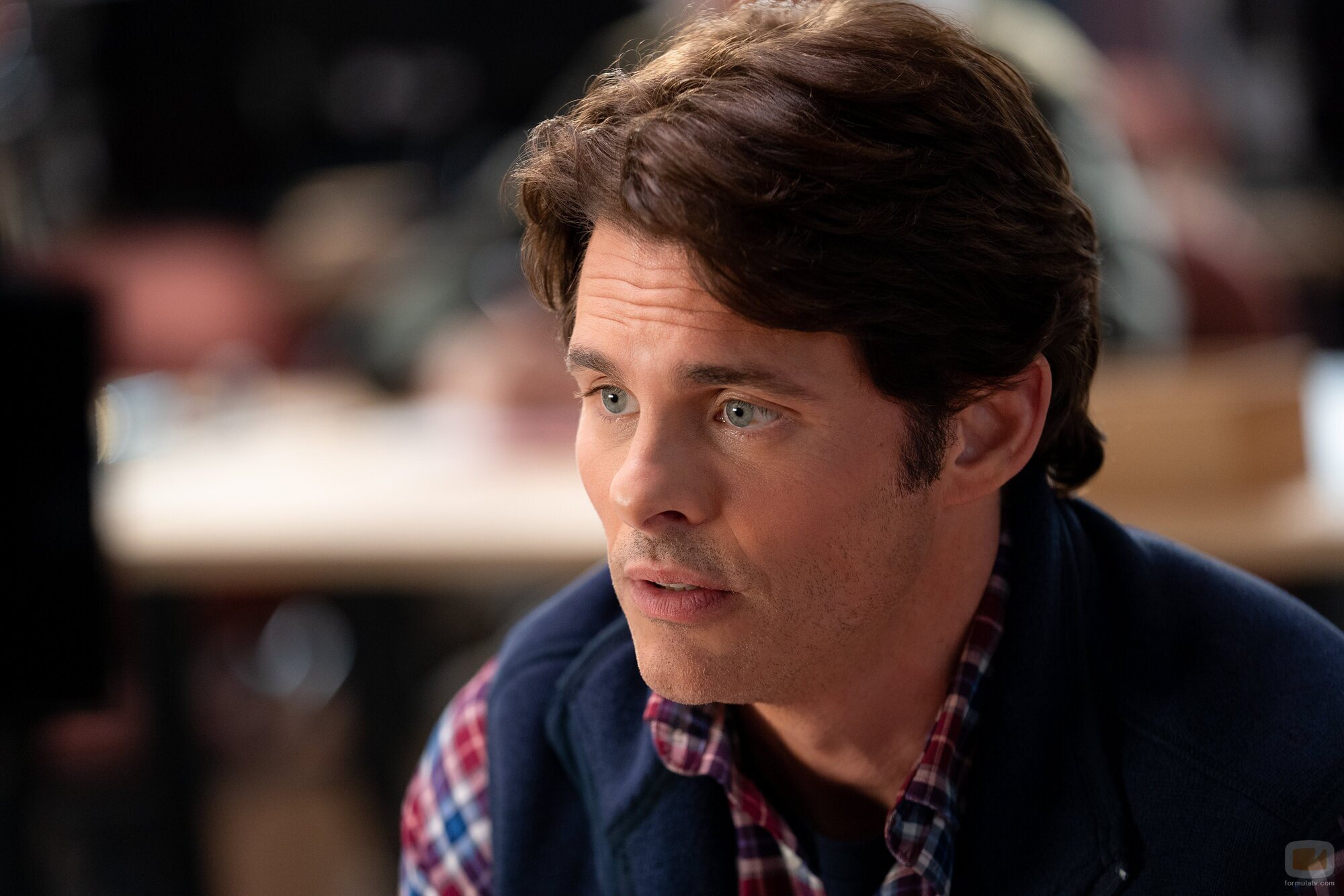 James Marsden en 2x05 'El precio a pagar' de 'Dead to Me'