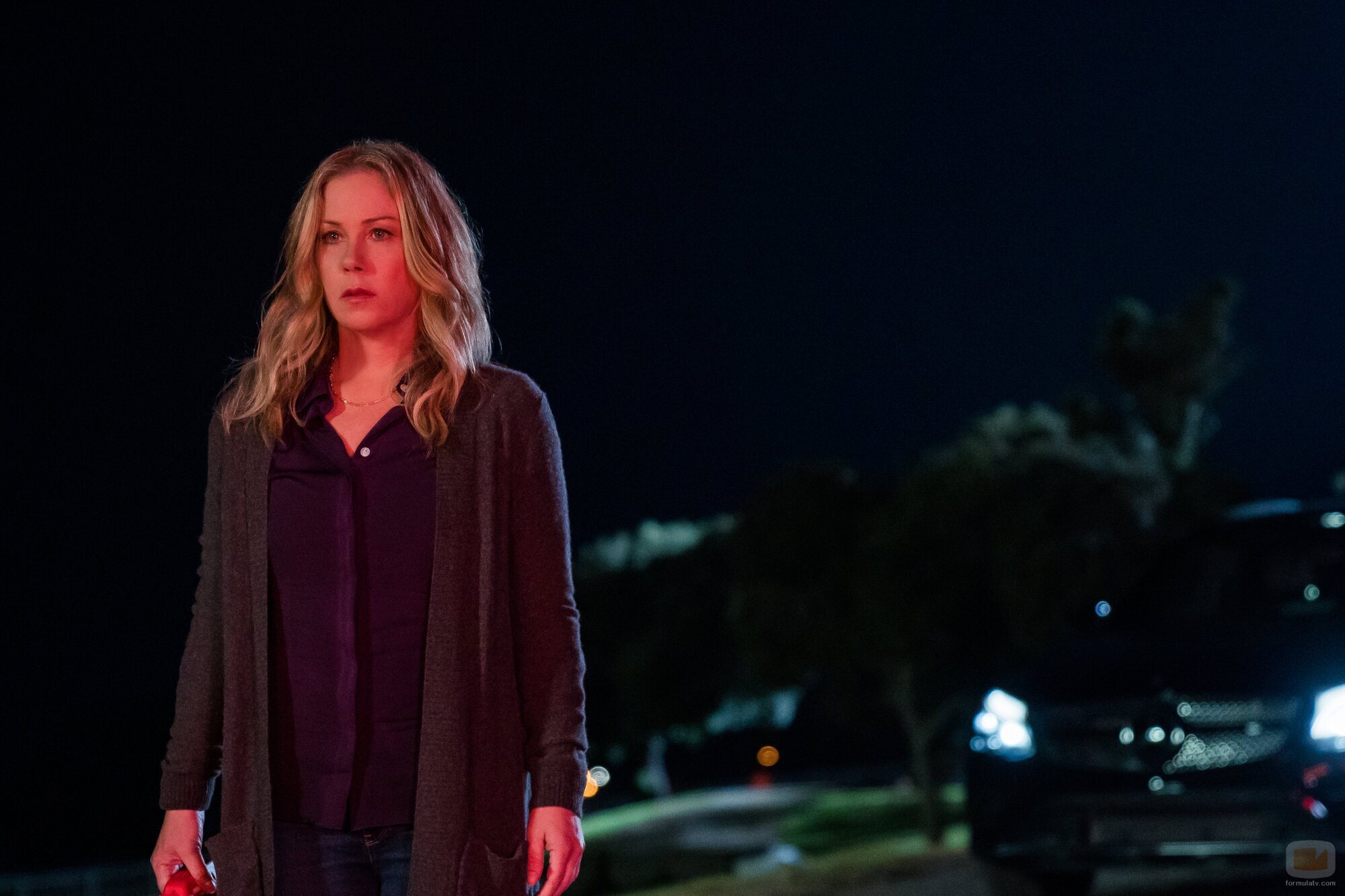 Christina Applegate en 2x05 'El precio a pagar' de 'Dead to Me'