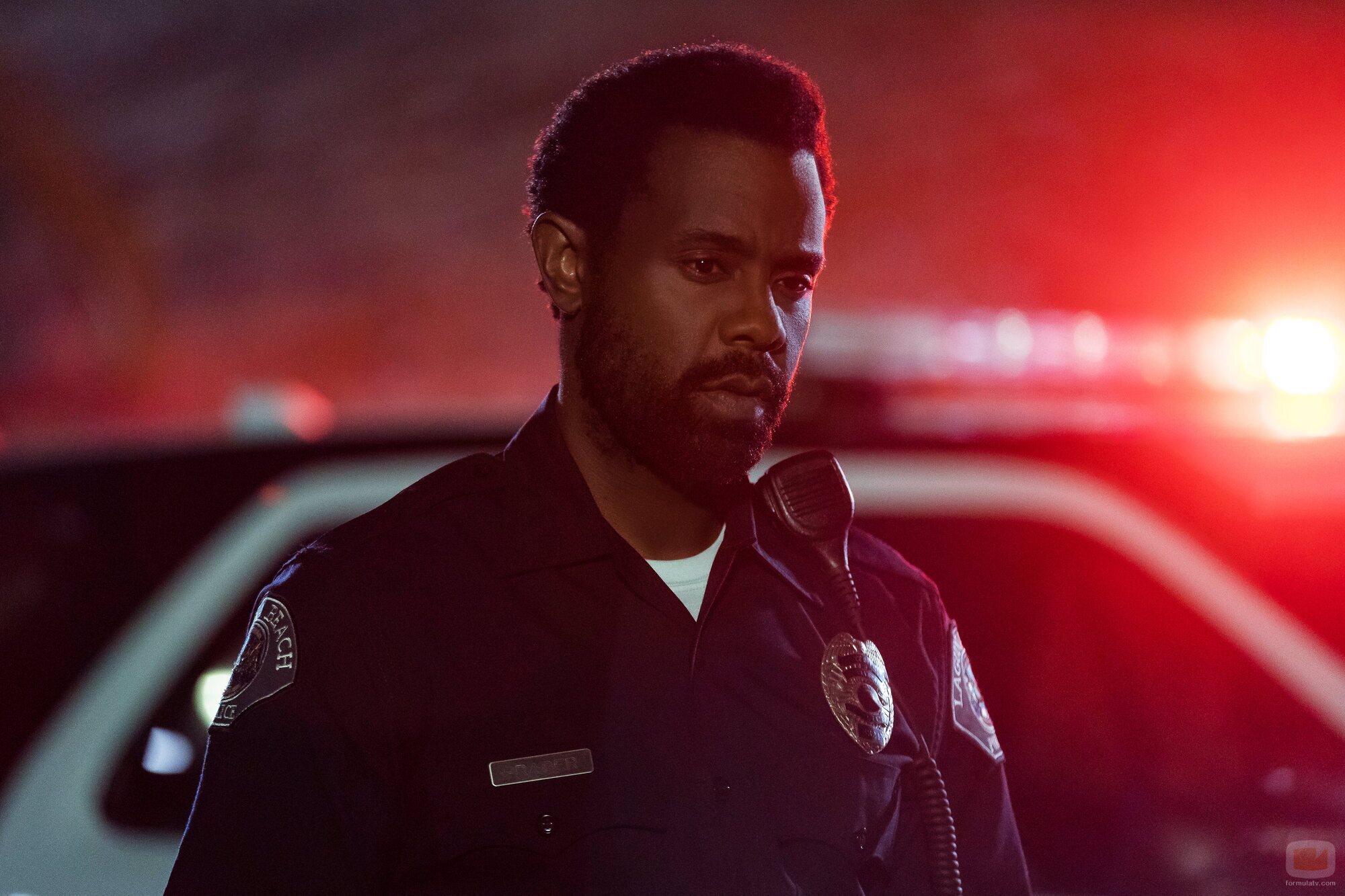 Brandon Scott en el 'No tienes que hacerlo' de 'Muertos para mí'