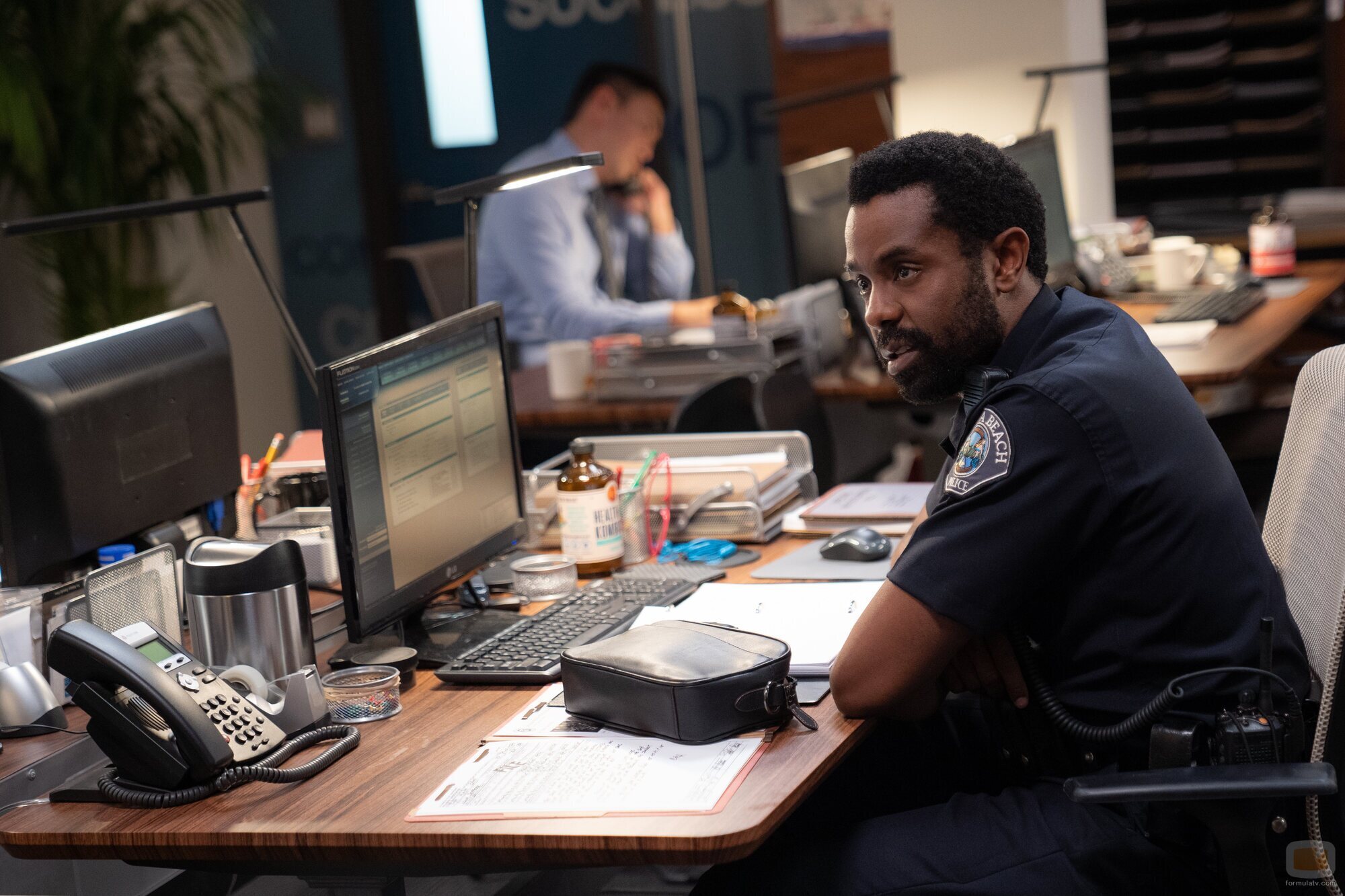 Brandon Scott en la temporada 2 y el capítulo 10 de 'Dead to Me'