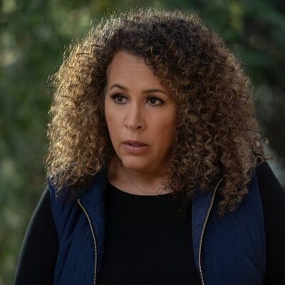 Diana-Maria Riva en el 3x01 de 'Muertos para mí'