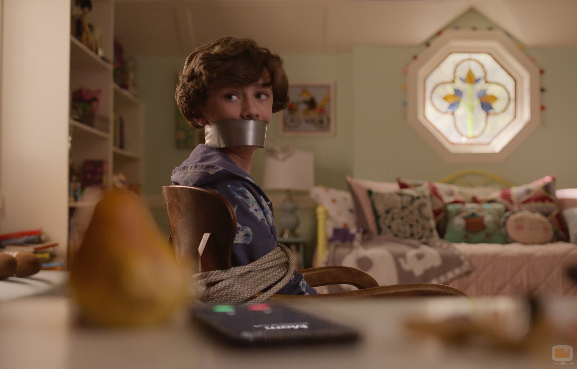 Luke Roessler en la temporada 3 y el capítulo 02 de 'Dead to Me'