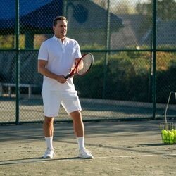 Still de Jon Hamm en 1x02 'Deuce' de 'Vicios ocultos'