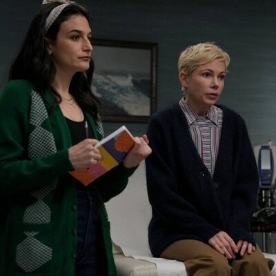 Michelle Williams y Jenny Slate en el 1x03 de 'Dying for Sex'