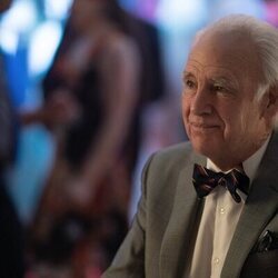 Robert Pine en la temporada 1 y el capítulo 08 de 'Después del huracán'