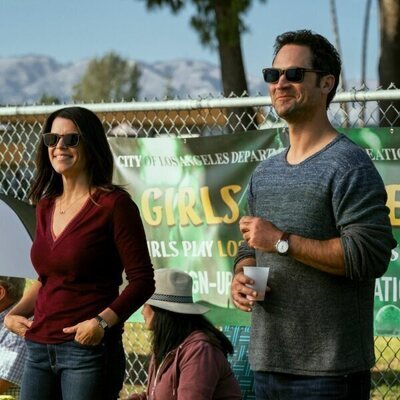 Neve Campbell y Manuel Garcia-Rulfo en 'La teoría del caos' de 'El abogado del Lincoln'
