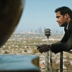 Manuel Garcia-Rulfo en el 'Corrupto' de 'The Lincoln Lawyer'