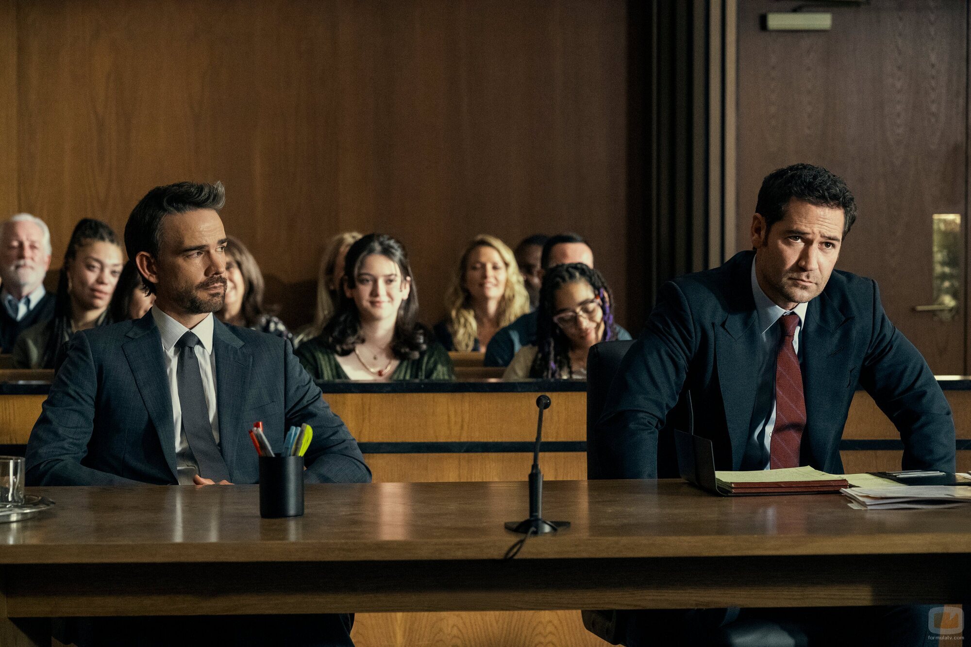 Christopher Gorham y Manuel Garcia-Rulfo en el 'El lemming número siete' de 'The Lincoln Lawyer'