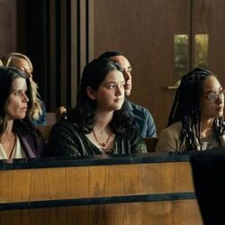 Neve Campbell en 'El lemming número siete' de 'El abogado del Lincoln'