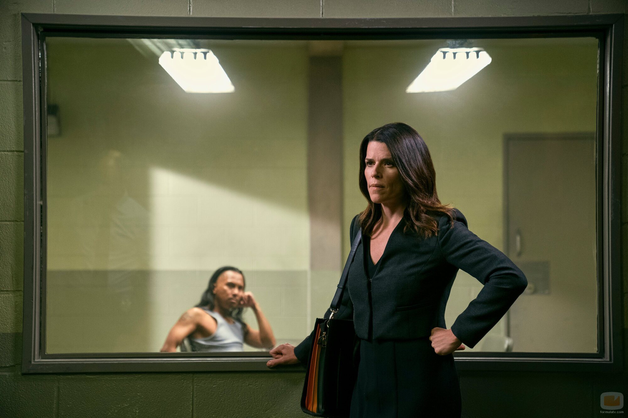 Neve Campbell en el 'El valle inquietante' de 'The Lincoln Lawyer'
