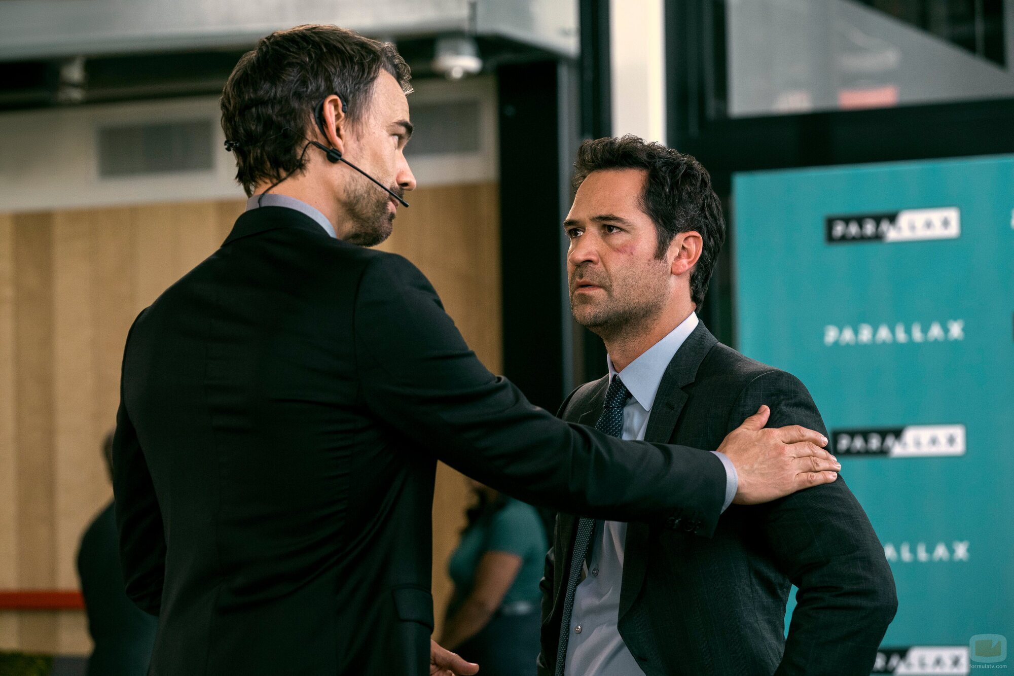 Christopher Gorham y Manuel Garcia-Rulfo en Capítulo 10 titulado 'El veredicto' de 'El abogado del Lincoln'