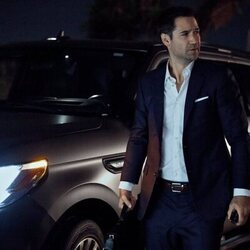 Escena de Manuel Garcia-Rulfo en el 2x01 de 'The Lincoln Lawyer'