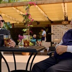 Elliott Gould y Manuel Garcia-Rulfo en 'Obligaciones' de 'El abogado del Lincoln'