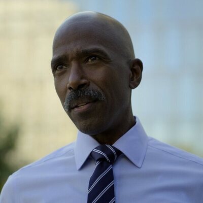 Ntare Mwine en el 2x02 de 'El abogado del Lincoln'