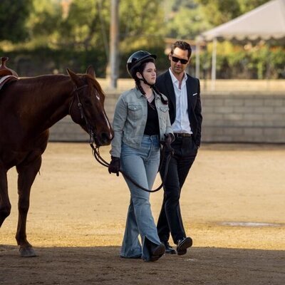 Manuel Garcia-Rulfo y Krista Warner en el 2x03 de 'El abogado del Lincoln'
