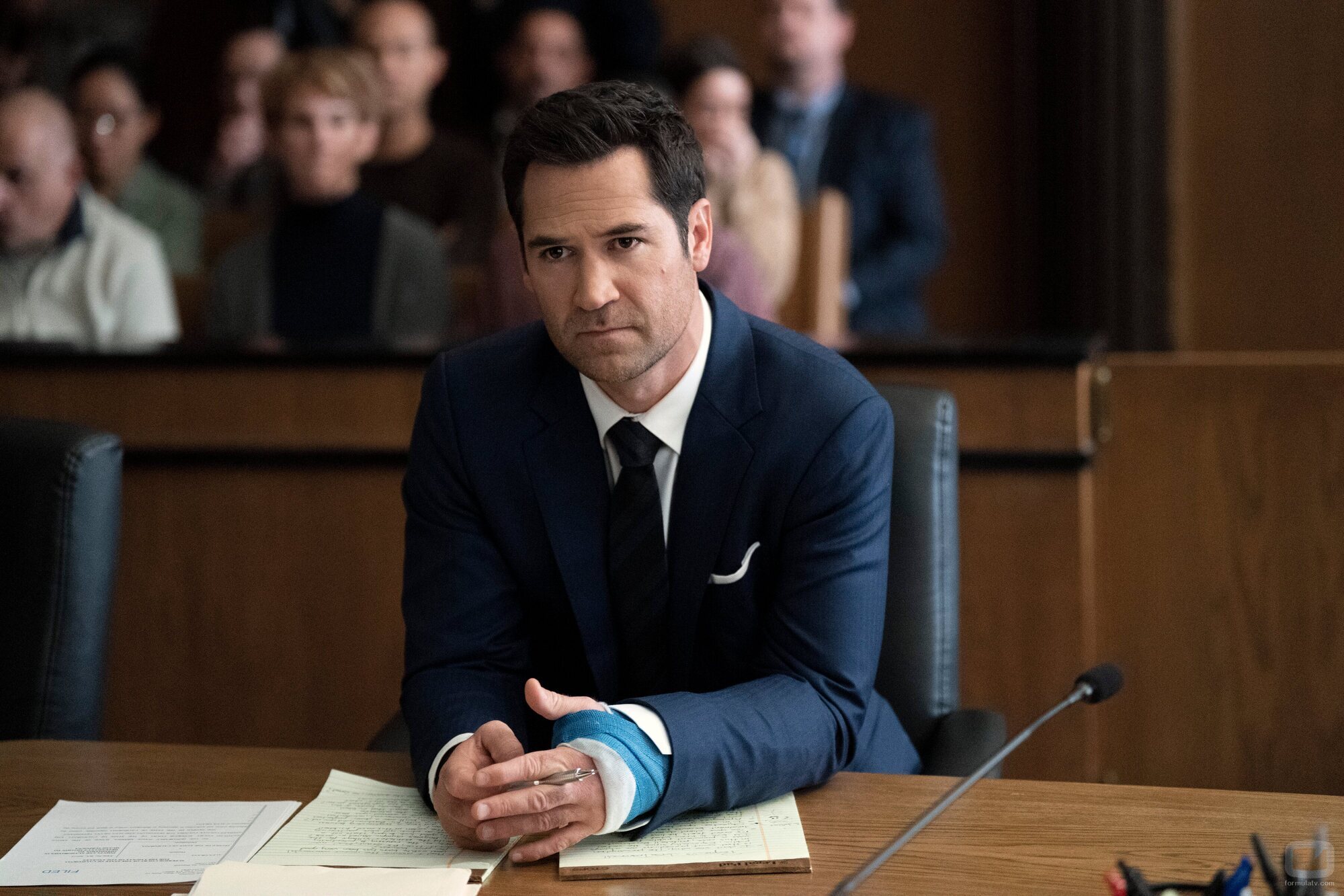 Manuel Garcia-Rulfo en 'Renuncia' de 'The Lincoln Lawyer'