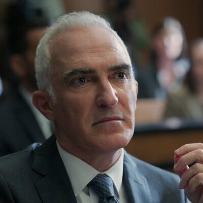 Patrick Fischler en el 2x06 de 'El abogado del Lincoln'