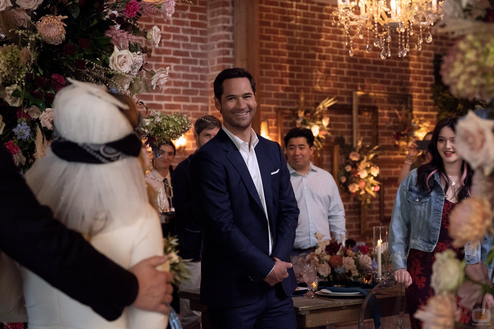 Manuel Garcia-Rulfo y Krista Warner en 2x10 titulado 'Entierra tu pasado' de 'El abogado del Lincoln'