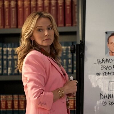 Becki Newton en la temporada 3 y el capítulo 02 de 'El abogado del Lincoln'