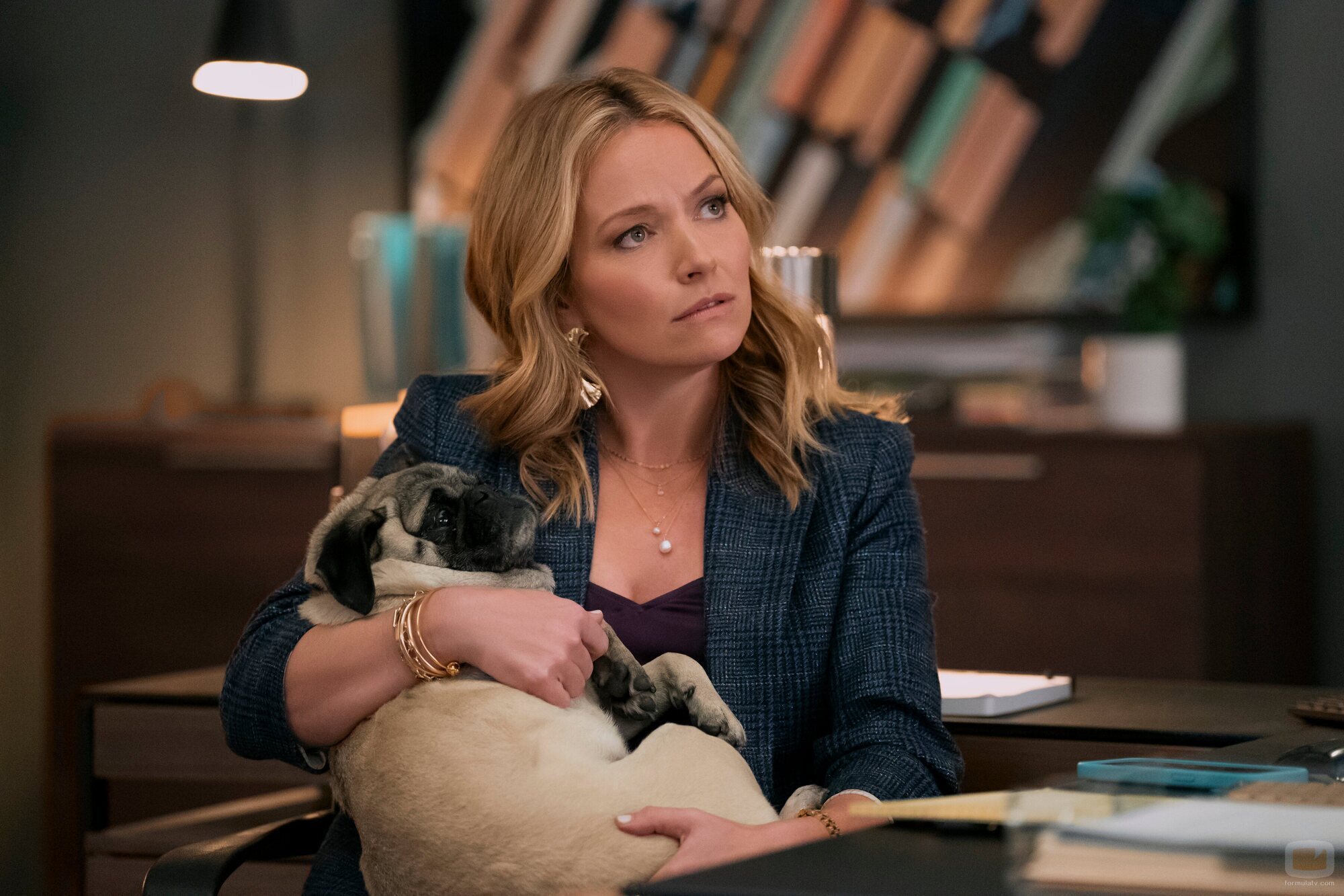 Becki Newton en 'Cargos especiales' de 'The Lincoln Lawyer'