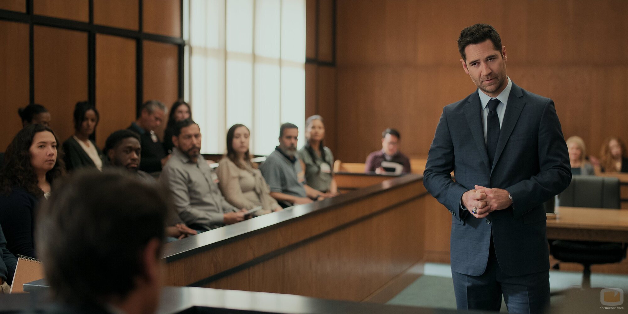 Manuel Garcia-Rulfo en el 3x07 de 'The Lincoln Lawyer'