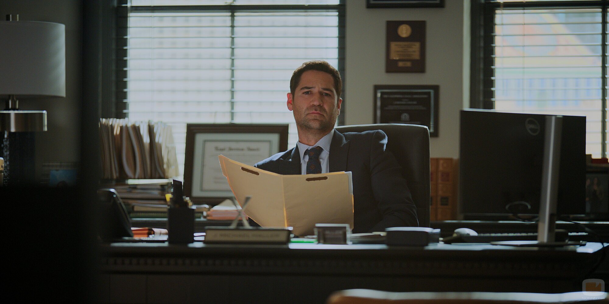 Manuel Garcia-Rulfo en el 'Hombre misterioso' de 'The Lincoln Lawyer'