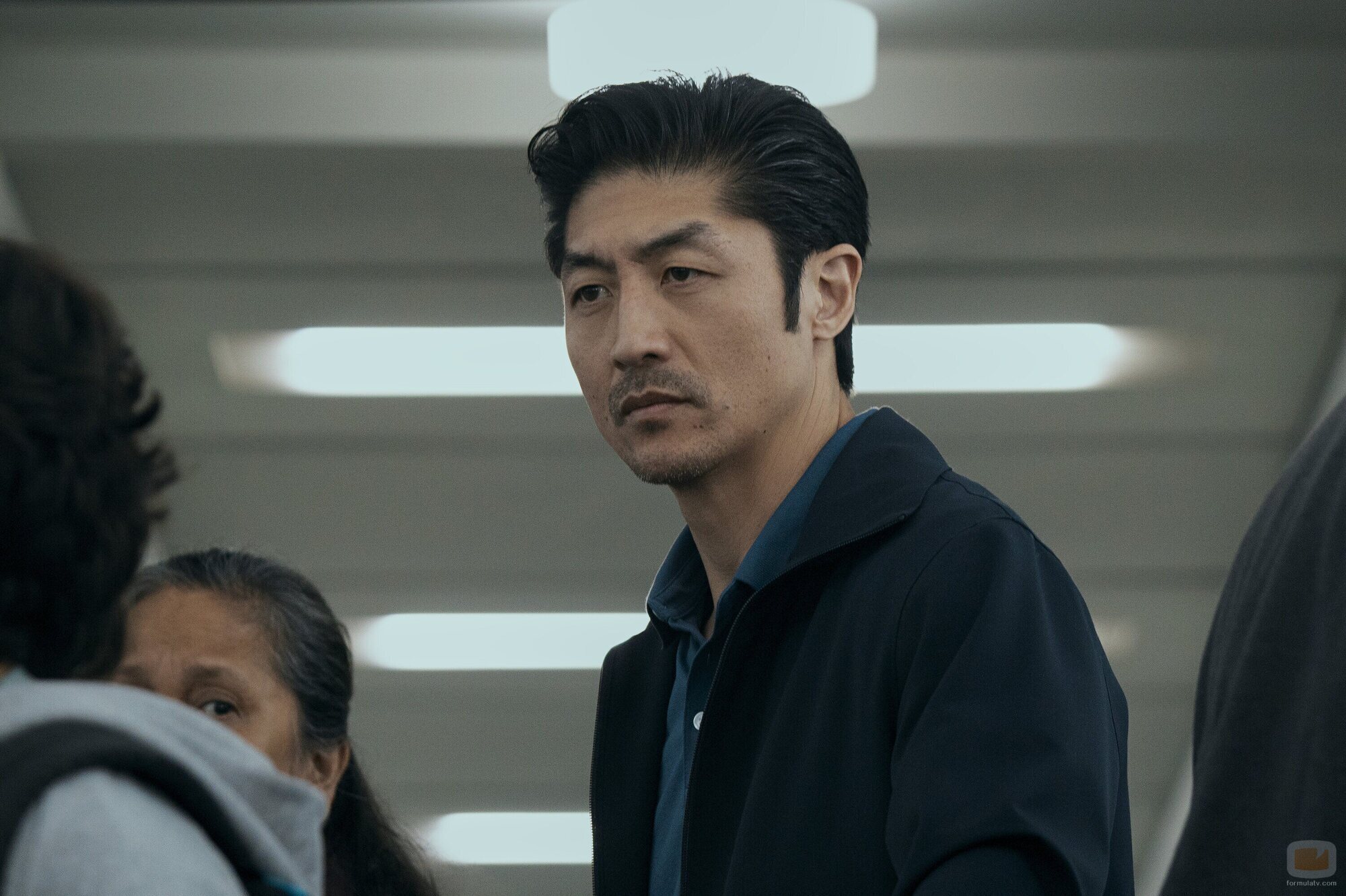 Brian Tee en el 1x06 de 'The Expatriates'