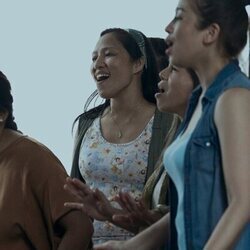 Amelyn Pardenilla en 1x05 titulado 'Central' de 'Expatriadas'