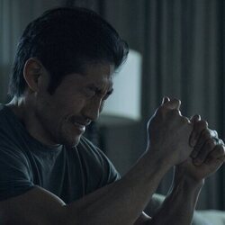 Brian Tee en la temporada 1 y el capítulo 05 de 'Expatriadas'