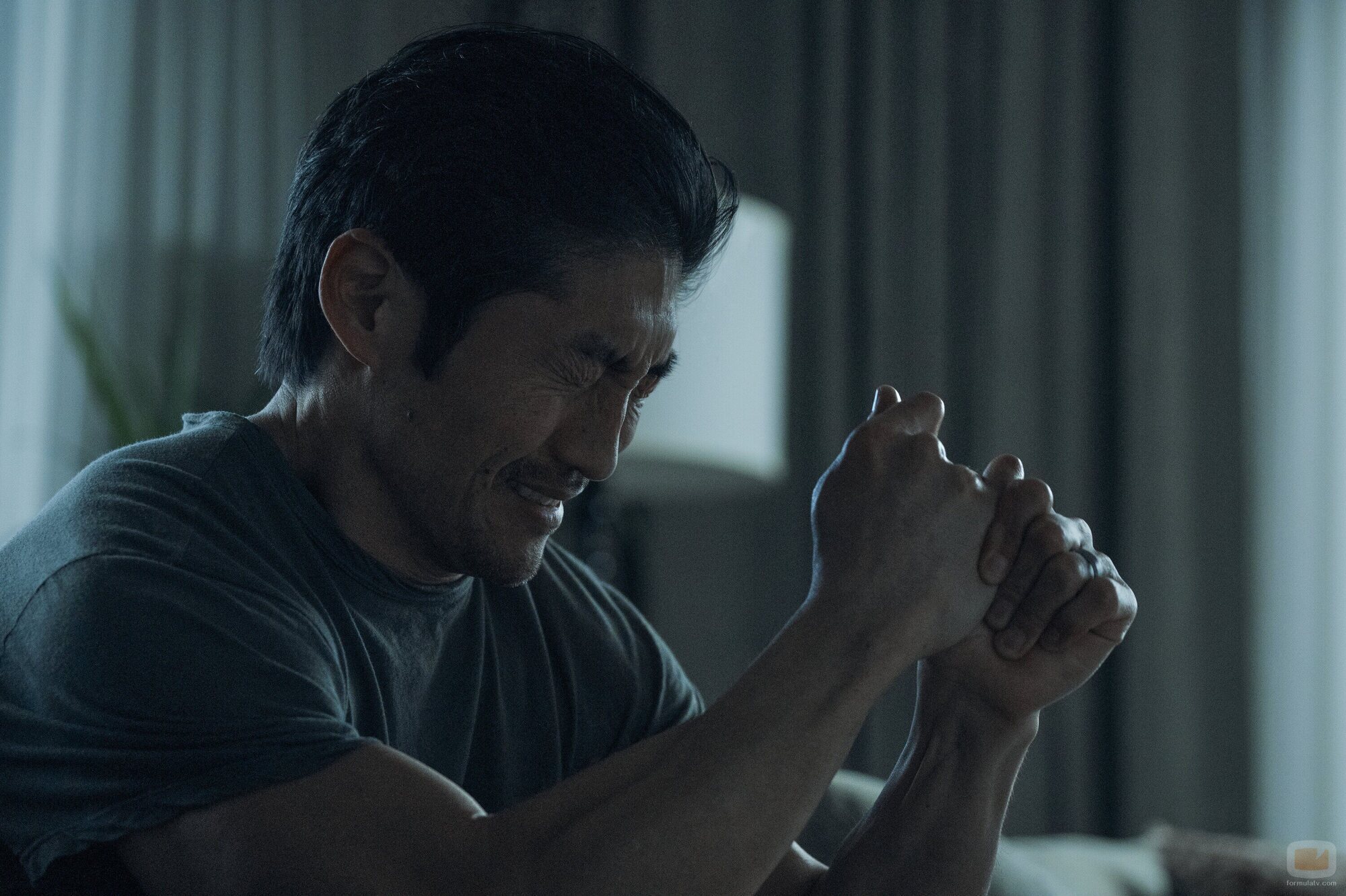Brian Tee en la temporada 1 y el capítulo 05 de 'Expatriadas'