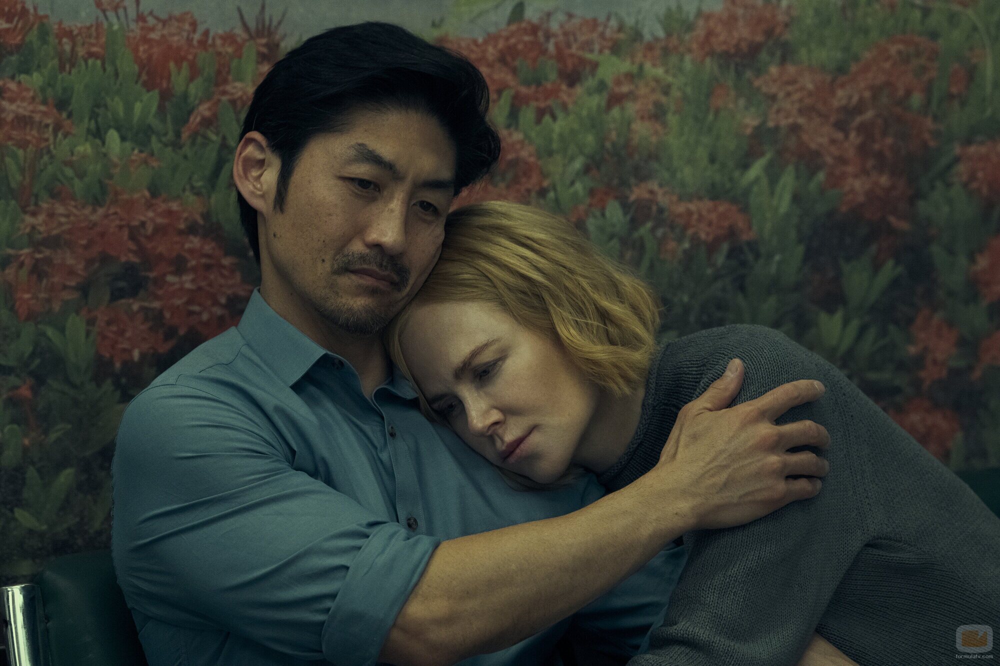 Nicole Kidman y Brian Tee en Capítulo 4 titulado 'El continente' de 'Expatriadas'