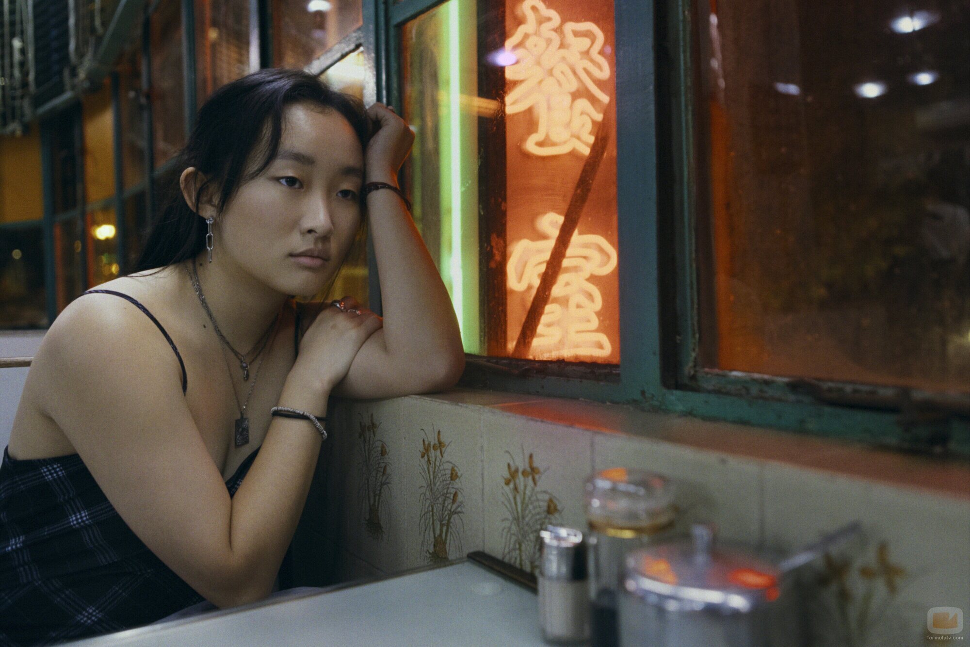 Ji-young Yoo en Capítulo 3 titulado 'Mid-Levels' de 'Expatriadas'