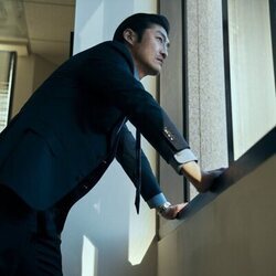 Brian Tee en 'Mid-Levels' de 'Expats'
