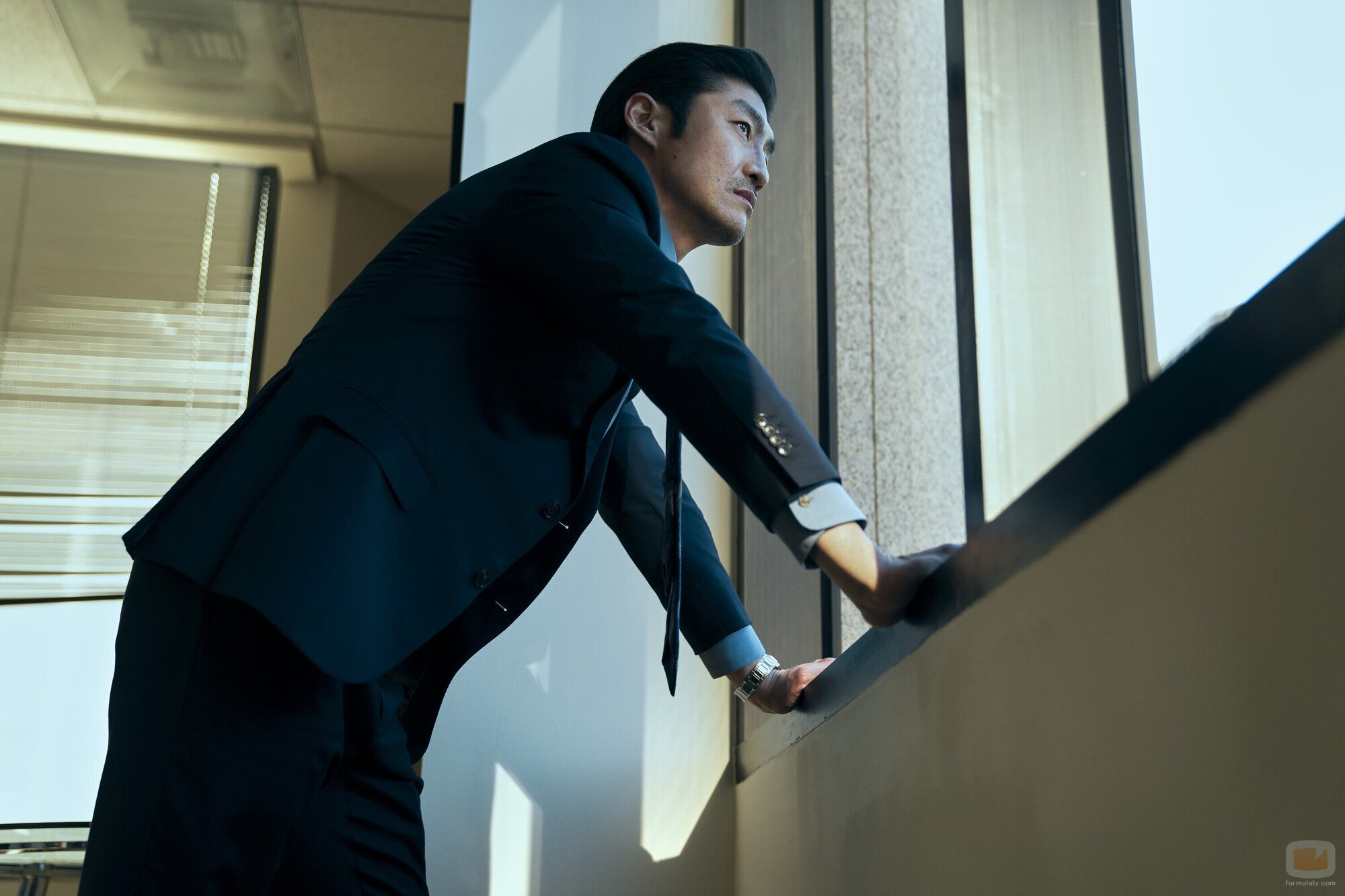Brian Tee en 'Mid-Levels' de 'Expats'