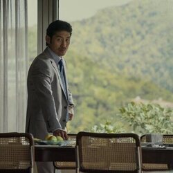 Brian Tee en 1x02 titulado 'Mongkok' de 'Expatriadas'