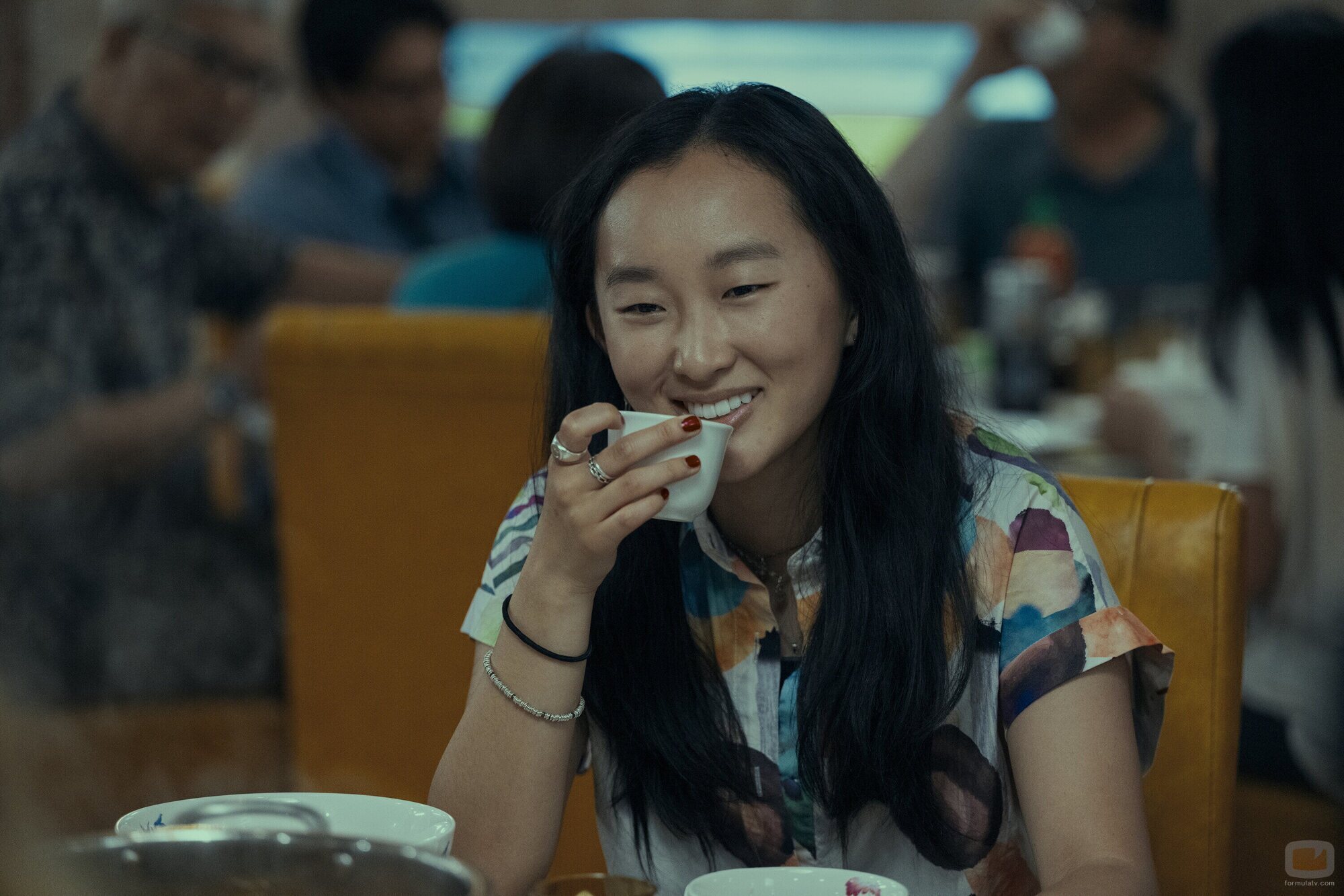 Ji-young Yoo en el 1x02 de 'Expats'